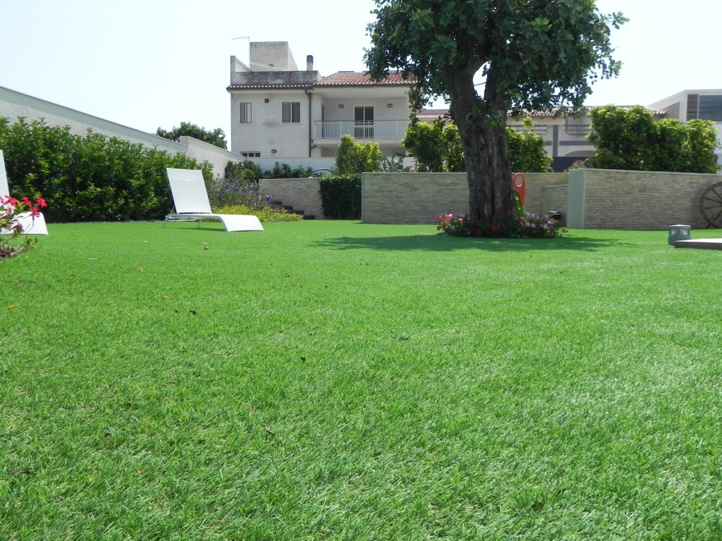 Synthetic Artificial Turf | Decorative Garden